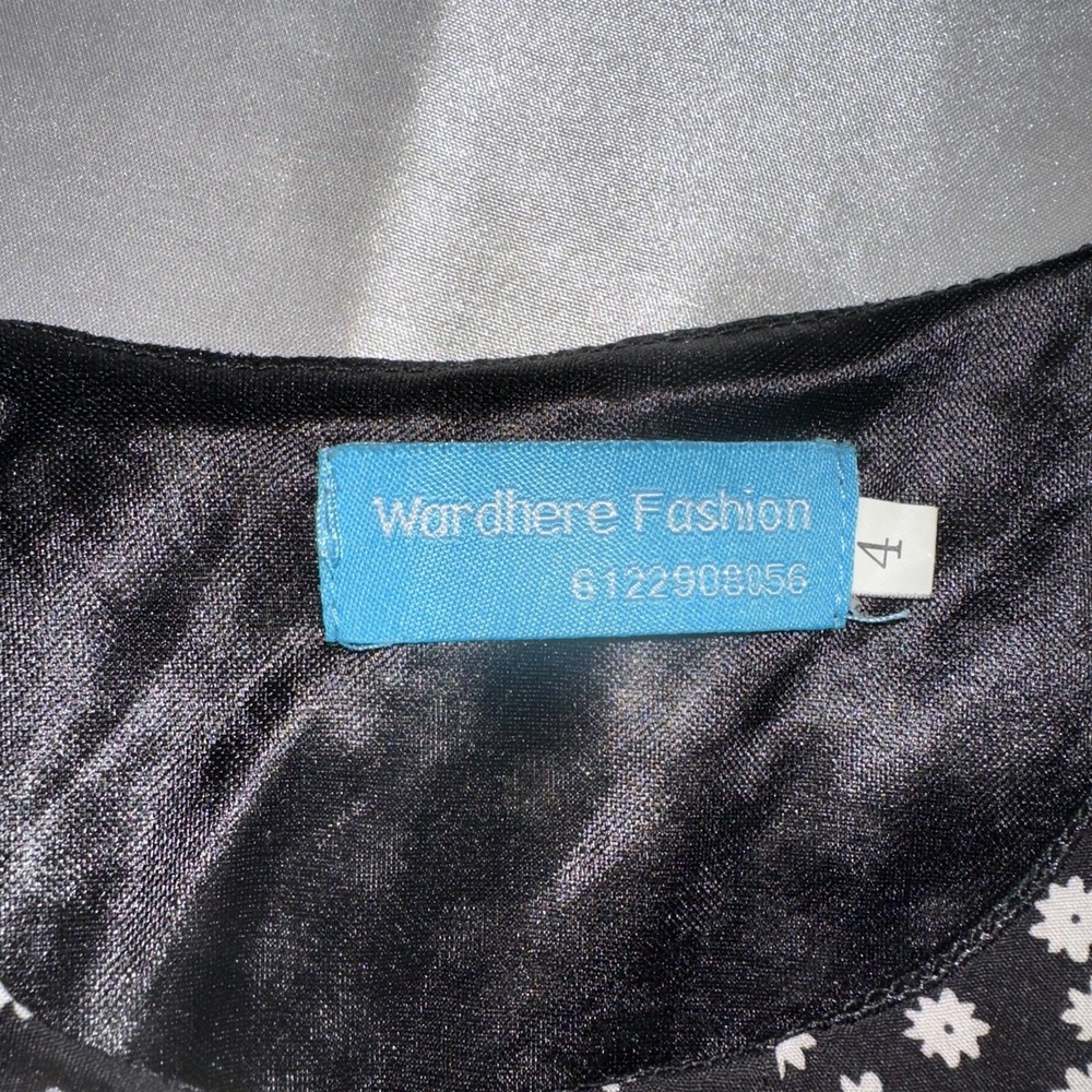 Vintage Wardhere Fashion Black Dress Size 4 Gem Buttons Belt - Picture 10 of 12